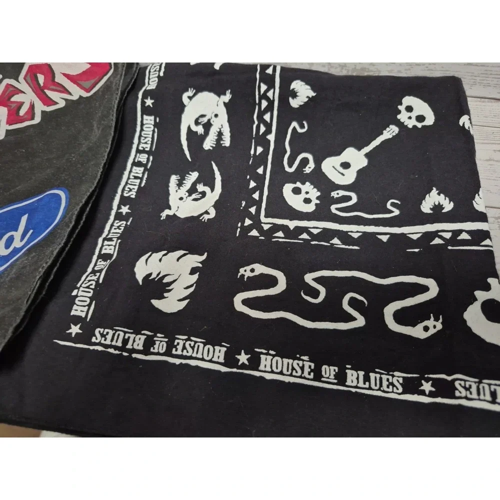 Lot Of 2 Bandanas House Of Blues And Tampa Bay Buccaneers Scarfs